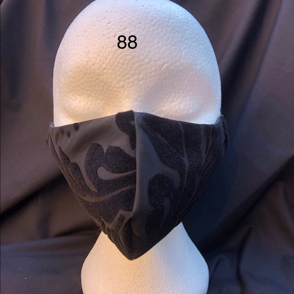 Handmade adjustable mask
